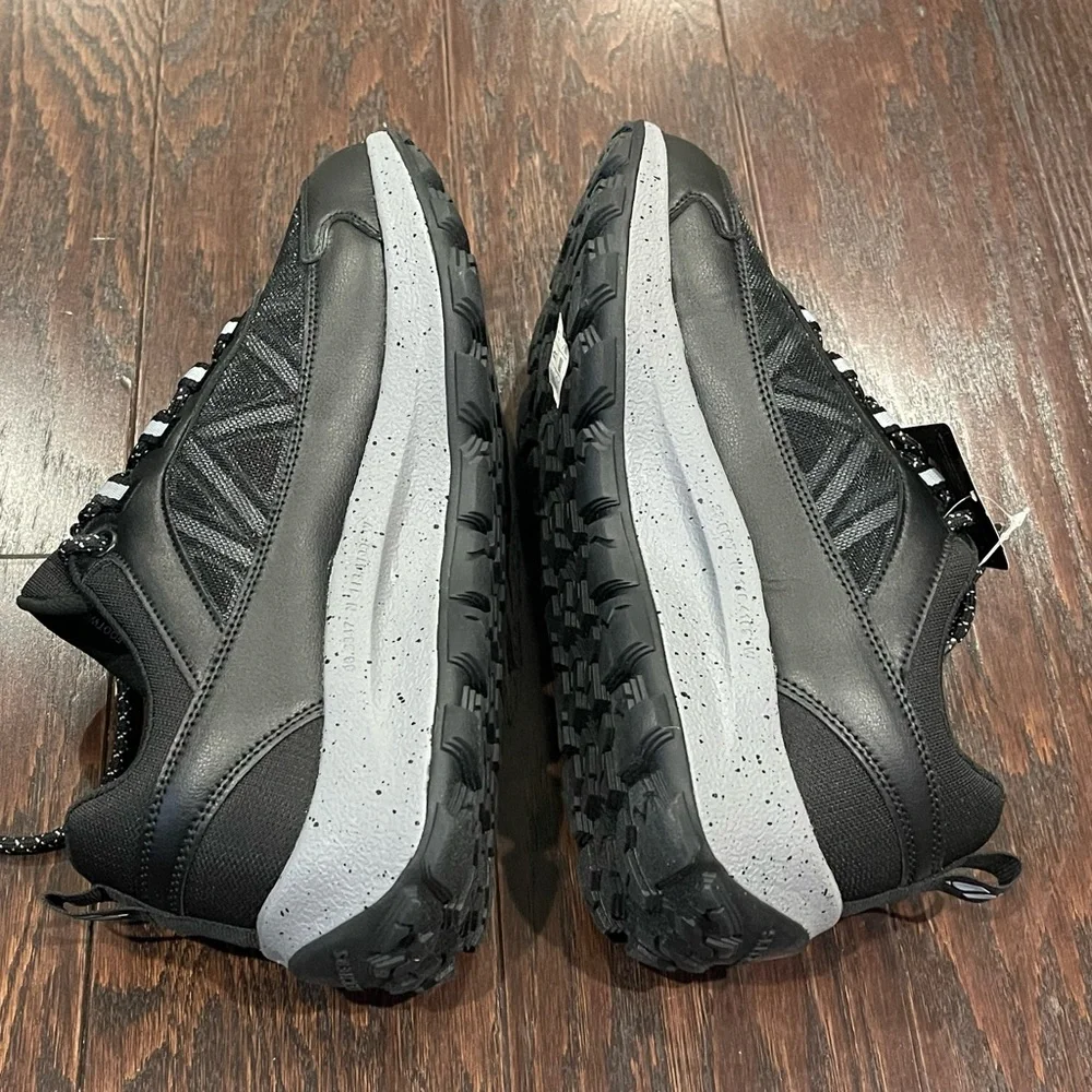 Skechers Men Urbex Duraleather Mesh Charcoal Trim Memory Foam Sneaker Size 8 NEW
